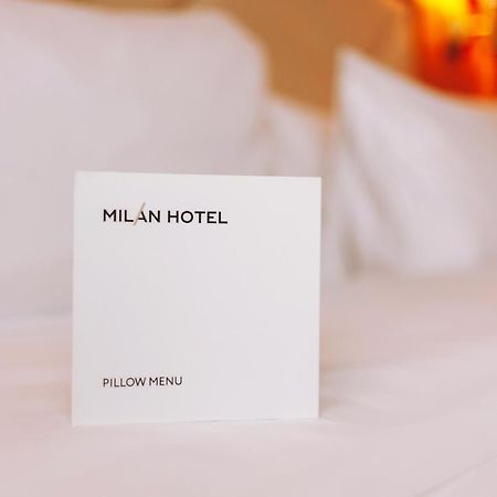 Milan Hotel Moskva Exteriör bild